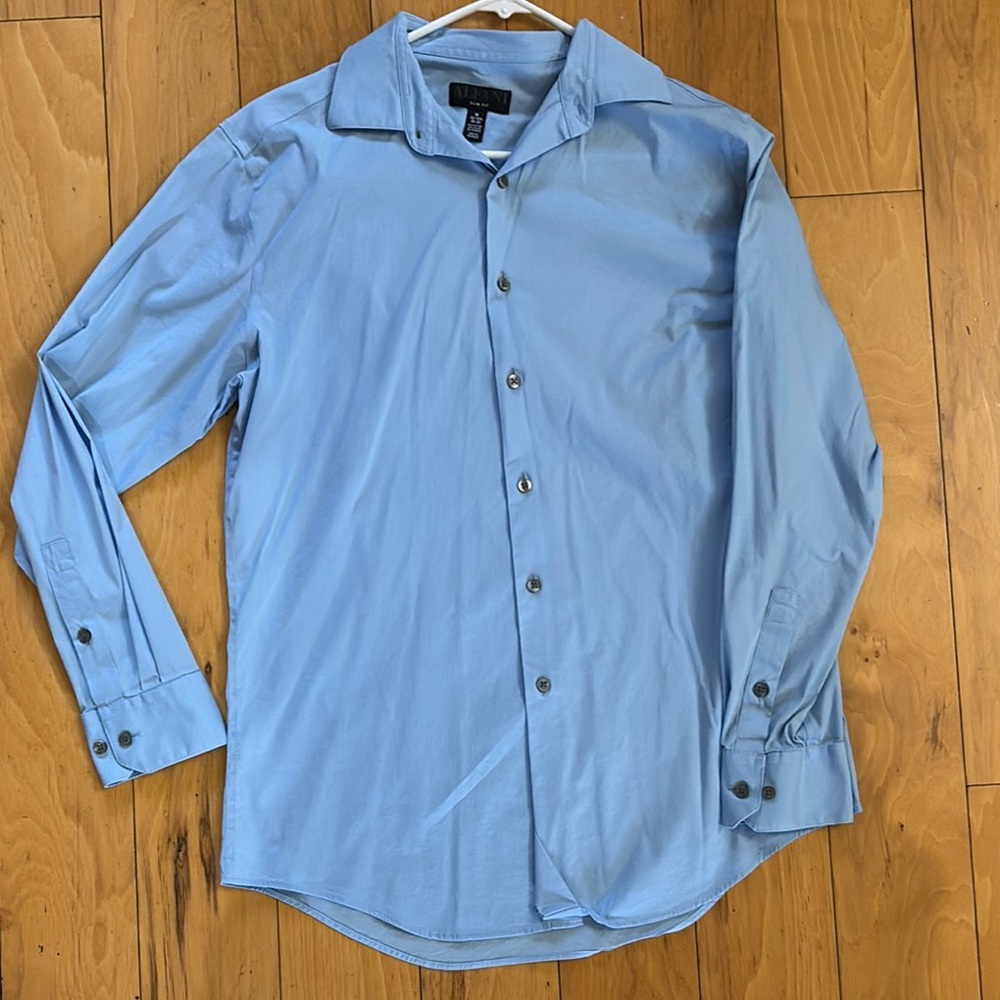 Men’s button down dress shirt in sky blue